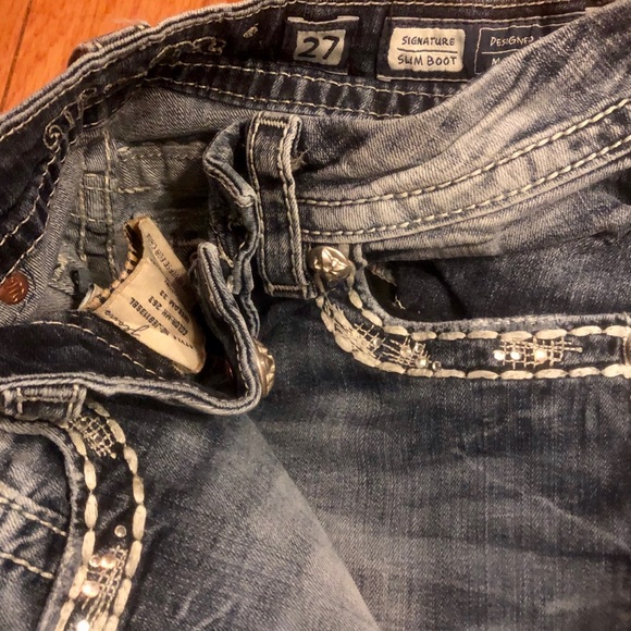 Miss Me Butterfly Slim Bootcut Jeans - Picture 2 of 2